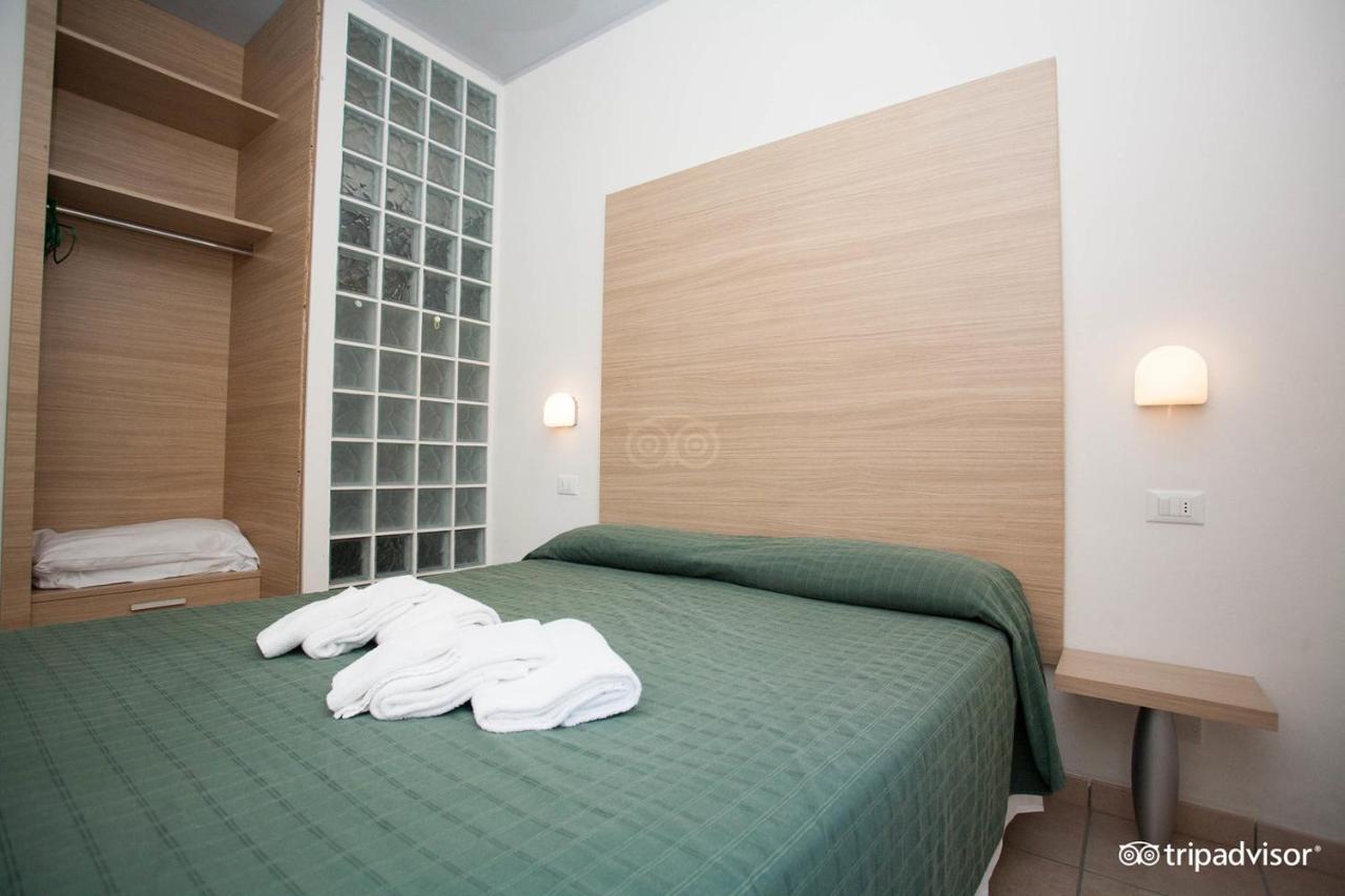 Villaggio Turistico Residenza Torre Rinalda Lecce Esterno foto